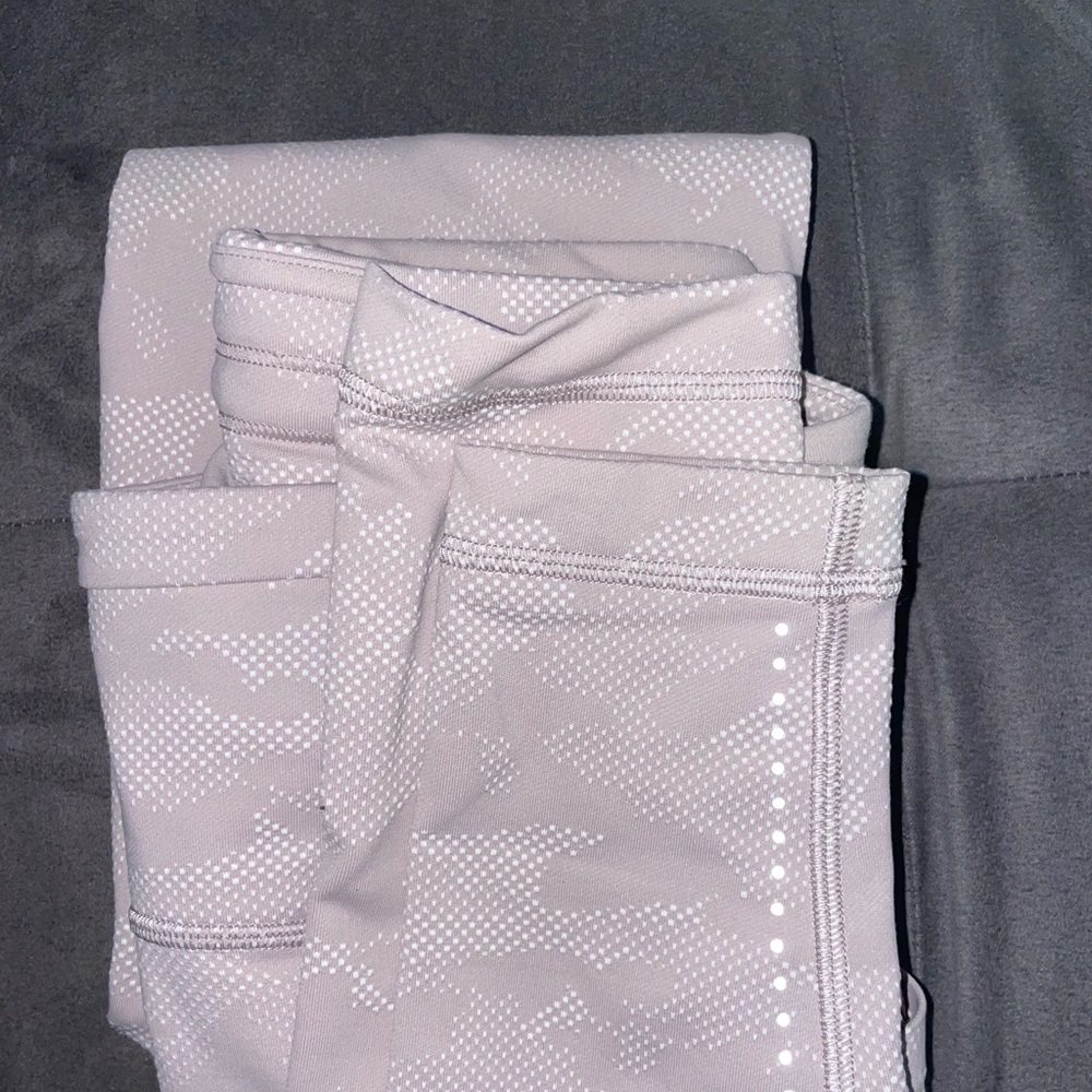COPY - Lulu Lemon Reflective Leggings